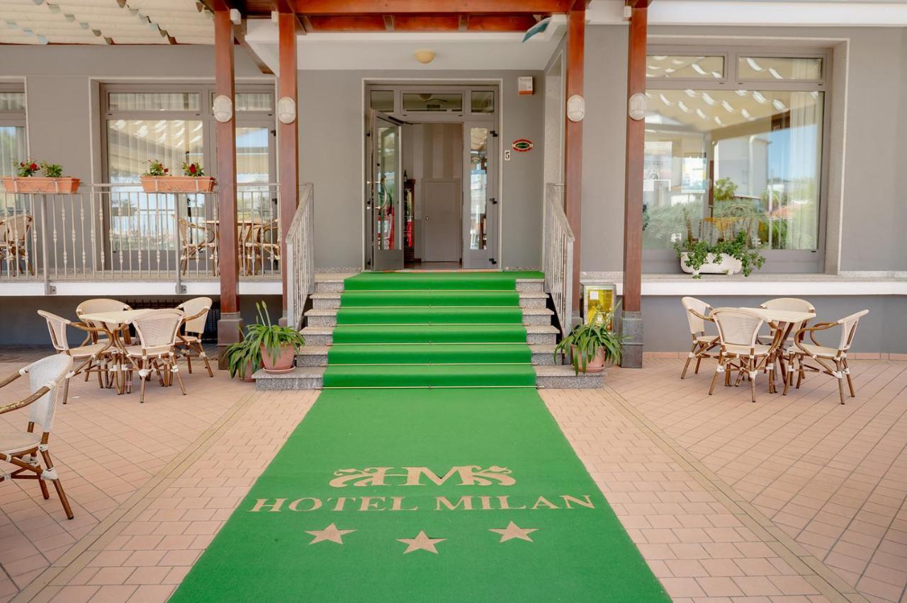 Hotel Milan Rosolina Mare Exterior photo