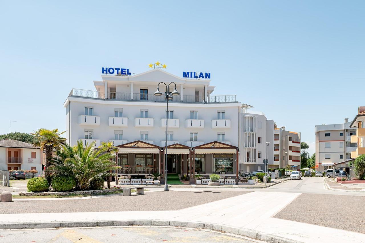 Hotel Milan Rosolina Mare Exterior photo